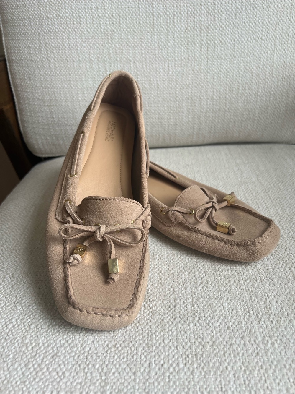 Michael Kors Suede Bow-Tie Moccasin Loafers in Taupe US9M